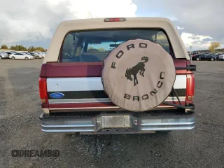 1996 Ford Bronco XL z VIN 1FMEU15N6TLA03097, wystawiony jako Copart lot #80449114 z przebiegiem 289 345 mil mil oraz Czysty tytuł • Clean title. Historia ofert i sprzedaży dostępna na DreamBid. Obrazek 6.