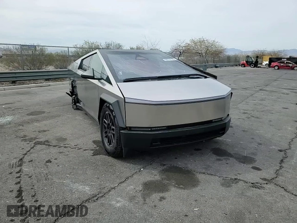 2024 Tesla Cybertruck с VIN 7G2CEHEDXRA056495, выставлен на аукционе Copart как лот 50212135 с пробегом 5 280 миль миль и Списание • Salvage title. История ставок и продаж доступна на DreamBid. Изображение 10.