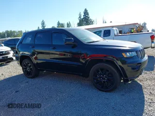 2018 Jeep Grand Cherokee Laredo E с VIN 1C4RJFAG6JC106066, выставлен на аукционе IAAI как лот 42433285 с пробегом 61 611 миль миль и . История ставок и продаж доступна на DreamBid. Изображение 14.
