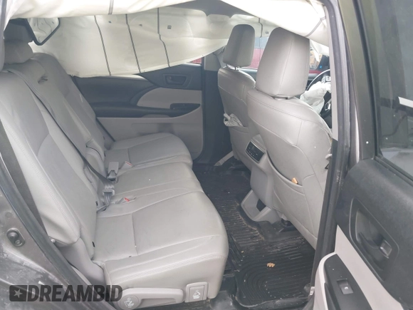 2018 Toyota Highlander LE with VIN 5TDZZRFH0JS249069, listed as a IAAI auction lot 41710956 with 83,598 mi miles and . Bid and sale history available at DreamBid. Image 8.