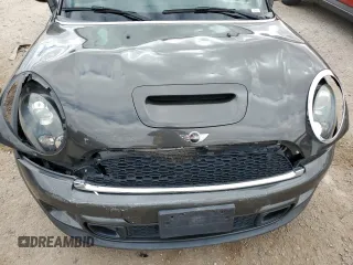 2015 MINI Convertible S z VIN WMWZP3C53F2A91032, wystawiony jako Copart lot #87769995 z przebiegiem 94 165 mil mil oraz Szkoda całkowita • Salvage title. Historia ofert i sprzedaży dostępna na DreamBid. Obrazek 13.