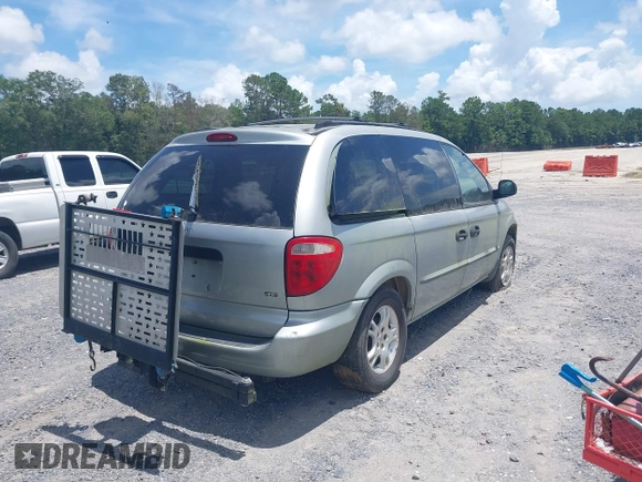 2003 Dodge Caravan SE with VIN 1D4GP25323B208661, listed as a IAAI auction lot 42766140 with 217,025 mi miles and . Bid and sale history available at DreamBid. Image 4.