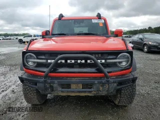 2023 Ford Bronco with VIN 1FMEE5DP5PLB97182, listed as a Copart auction lot 51738955 with 10,248 mi miles and Salvage title. Bid and sale history available at DreamBid. Image 5.