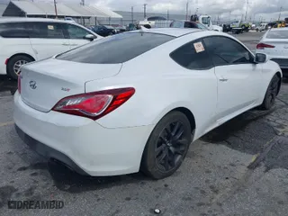 2013 Hyundai Genesis Coupe 2.0T R-Spec with VIN KMHHT6KD6DU104354, listed as a IAAI auction lot 41583865 with 134,104 mi miles. Bid and sale history available at carsss.com. Image 4.