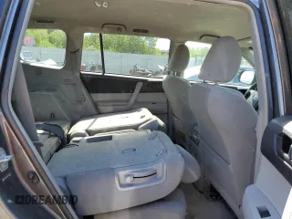 2010 Toyota Highlander with VIN 5TDBK3EH9AS002654, listed as a Copart auction lot 57079375 with 245,701 mi miles and Clean title. Bid and sale history available at DreamBid. Image 11.