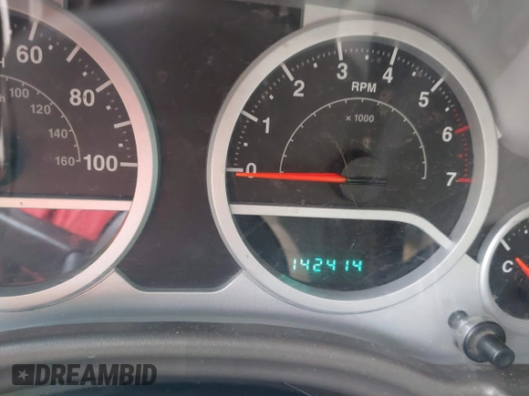 2009 Jeep Wrangler Rubicon z VIN 1J8GA64169L743008, wystawiony jako IAAI lot #41792451 z przebiegiem 142 414 mil mil oraz . Historia ofert i sprzedaży dostępna na DreamBid. Obrazek 7.