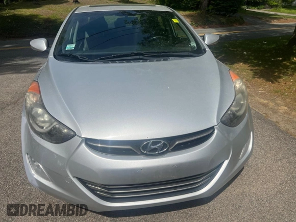 2013 Hyundai Elantra GLS с VIN KMHDH4AE2DU83581, выставлен на аукционе Copart как лот 59219095 с пробегом 154 778 миль миль и Чистый • Clean title. История ставок и продаж доступна на DreamBid. Изображение 9.