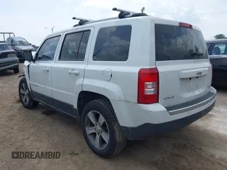 2016 Jeep Patriot Latitude with VIN 1C4NJRFB5GD674048, listed as a IAAI auction lot 42502023 with 128,127 mi miles and . Bid and sale history available at DreamBid. Image 3.