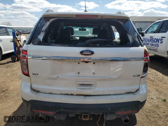 2014 Ford Explorer XLT with VIN 1FM5K8D88EGA10199, listed as a Copart auction lot 52526875 with 207,332 mi miles and Salvage Title. Bid and sale history available at DreamBid. Image 6.