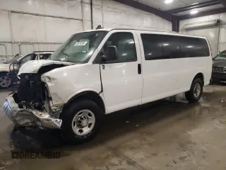 2017 Chevrolet Express Passenger LT z VIN 1GAZGPFF4H1210297, wystawiony jako Copart lot #45878395 z przebiegiem 141 319 mil mil oraz Szkoda całkowita • Salvage title. Historia ofert i sprzedaży dostępna na DreamBid. Obrazek 1.