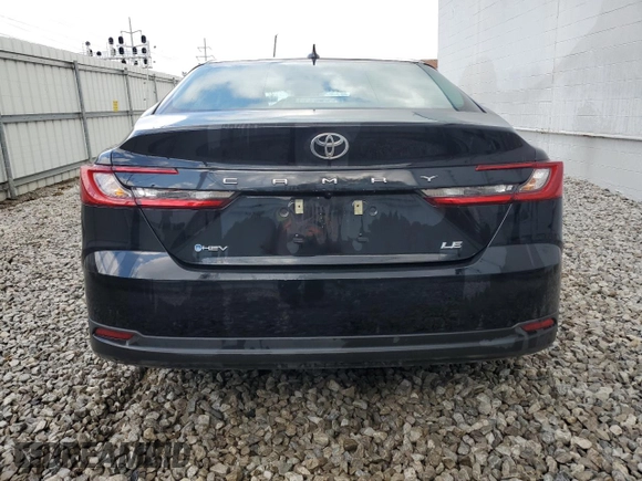 2025 Toyota Camry LE with VIN 4T1DAACK2SU569196, listed as a Copart auction lot 52728325 with Not Provided miles and Salvage Title. Bid and sale history available at carsss.com. Image 6.