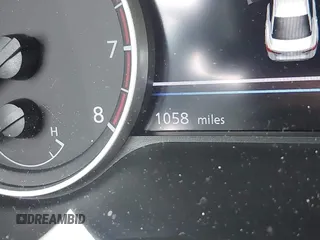 2024 Nissan Sentra SR z VIN 3N1AB8DVXRY290255, wystawiony jako IAAI lot #41935808 z przebiegiem 1 058 mil mil oraz . Historia ofert i sprzedaży dostępna na DreamBid. Obrazek 14.