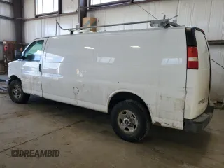 2011 GMC Savana Cargo Van with VIN 1GTW7GCA5B1165901, listed as a Copart auction lot 47759785 with 477,771 mi miles and Salvage Title. Bid and sale history available at carsss.com. Image 2.
