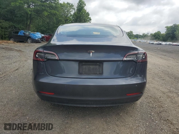 2022 Tesla Model 3 z VIN 5YJ3E1EA6NF185895, wystawiony jako Copart lot #60165405 z przebiegiem 190 572 mil mil oraz Czysty tytuł • Clean title. Historia ofert i sprzedaży dostępna na DreamBid. Obrazek 6.