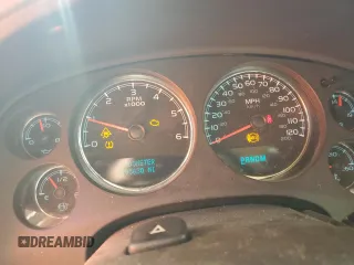 2008 GMC Sierra Denali z VIN 2GTEK638X81298237, wystawiony jako Copart lot #49724185 z przebiegiem 195 630 mil mil oraz Szkoda całkowita • Salvage title. Historia ofert i sprzedaży dostępna na DreamBid. Obrazek 9.