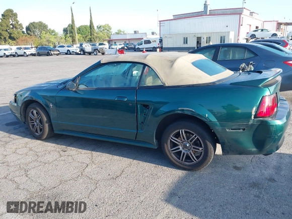 2000 Ford Mustang with VIN 1FAFP444XYF207441, listed as a IAAI auction lot 42120700 with 119,335 mi miles. Bid and sale history available at carsss.com. Image 14.