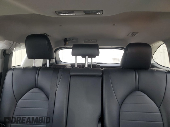 2021 Toyota Highlander XLE z VIN 5TDGZRBH4MS081292, wystawiony jako Copart lot #53674315 z przebiegiem 85 895 mil mil oraz Szkoda całkowita • Salvage title. Historia ofert i sprzedaży dostępna na DreamBid. Obrazek 10.