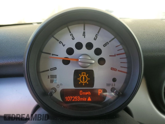 2013 MINI Hardtop with VIN WMWSU3C56DT688738, listed as a Copart auction lot 76593004 with 107,253 mi miles and Clean Title. Bid and sale history available at DreamBid. Image 9.