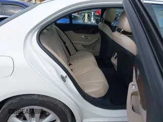2019 Mercedes-Benz C with VIN 55SWF8EB9KU311723, listed as a IAAI auction lot 42085916 with 47,780 mi miles. Bid and sale history available at carsss.com. Image 8.