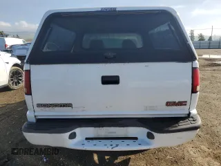 2000 GMC Sonoma with VIN 1GTDT14W8Y8313288, listed as a Copart auction lot 47313605 with 309,224 mi miles and Salvage Title. Bid and sale history available at DreamBid. Image 10.