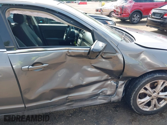 2012 Ford Fusion SE with VIN 3FAHP0HAXCR390109, listed as a IAAI auction lot 42470688 with 105,837 mi miles and . Bid and sale history available at DreamBid. Image 6.
