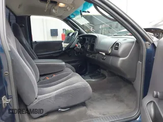 2000 Dodge Dakota с VIN 1B7FL26X1YS606389, выставлен на аукционе IAAI как лот 42365620 с пробегом 142 889 миль миль и . История ставок и продаж доступна на DreamBid. Изображение 5.