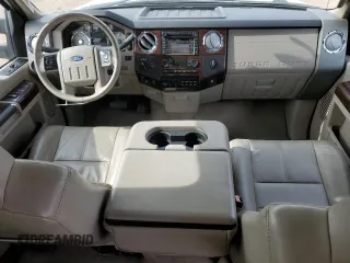 2008 Ford F-450 XL with VIN 1FTXW43R28EC30667, listed as a Copart auction lot 82930884 with 172,384 mi miles and Clean Title. Bid and sale history available at carsss.com. Image 8.