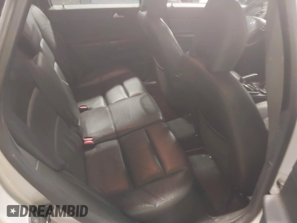 2011 Volvo V50 с VIN YV1672MW8B2597061, выставлен на аукционе IAAI как лот 42083823 с пробегом 164 818 миль миль и . История ставок и продаж доступна на DreamBid. Изображение 8.