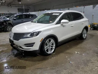 2017 Lincoln MKC Reserve with VIN 5LMCJ3D91HUL34118, listed as a Copart auction lot 42304775 with 81,138 mi miles and Salvage Title. Bid and sale history available at carsss.com. Image 1.