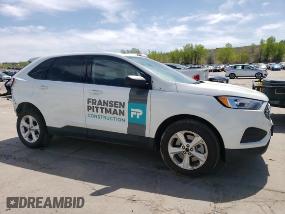 2024 Ford Edge SE z VIN 2FMPK4G92RBA22707, wystawiony jako Copart lot #56292565 z przebiegiem 44 681 mil mil oraz Szkoda całkowita • Salvage title. Historia ofert i sprzedaży dostępna na DreamBid. Obrazek 4.