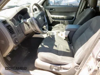 2008 Ford Escape XLT with VIN 1FMCU03198KD65116, listed as a Copart auction lot 52130965 with 214,295 mi miles and Salvage title. Bid and sale history available at DreamBid. Image 7.