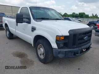 2008 Ford F-250 XL z VIN 1FTNF20588EC59099, wystawiony jako IAAI lot #42106612 z przebiegiem 163 155 mil mil oraz . Historia ofert i sprzedaży dostępna na DreamBid. Obrazek 1.