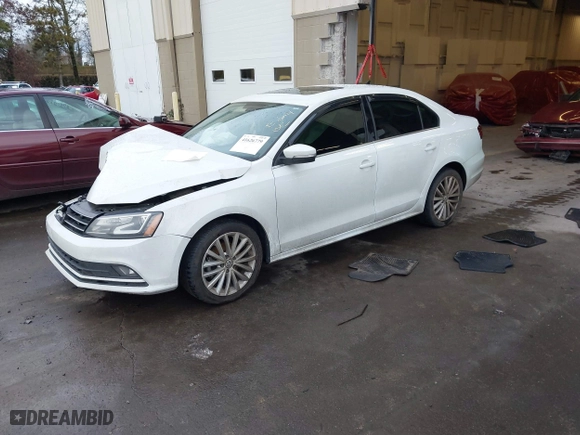 2016 Volkswagen Jetta Sedan 1.8T SEL with VIN 3VWL17AJ3GM326289, listed as a IAAI auction lot 41626779 with 111,504 mi miles. Bid and sale history available at carsss.com. Image 17.
