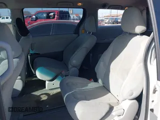 2013 Toyota Sienna L with VIN 5TDZK3DC2DS399410, listed as a IAAI auction lot 41741232 with 158,280 mi miles. Bid and sale history available at carsss.com. Image 8.