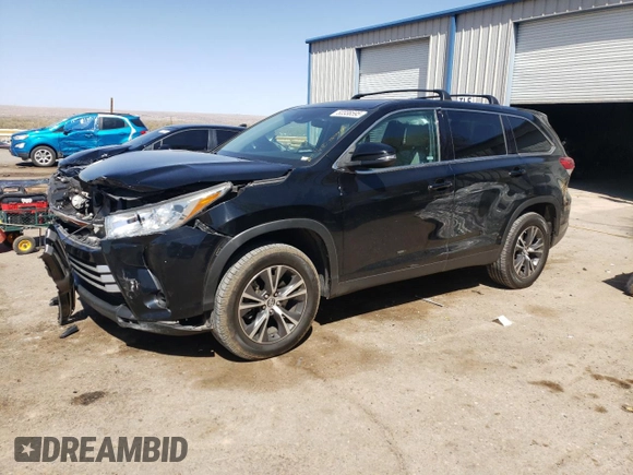 2019 Toyota Highlander LE z VIN 5TDZZRFH5KS360833, wystawiony jako Copart lot #52338595 z przebiegiem 34 386 mil mil oraz Szkoda całkowita • Salvage title. Historia ofert i sprzedaży dostępna na DreamBid. Obrazek 1.