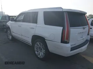 2016 Cadillac Escalade Platinum z VIN 1GYS4DKJ5GR260260, wystawiony jako IAAI lot #41476668 z przebiegiem 108 058 mil mil oraz . Historia ofert i sprzedaży dostępna na DreamBid. Obrazek 3.