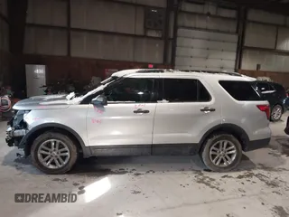 2017 Ford Explorer with VIN 1FM5K8BH0HGC03941, listed as a IAAI auction lot 41334040 with 111,585 mi miles and . Bid and sale history available at DreamBid. Image 14.