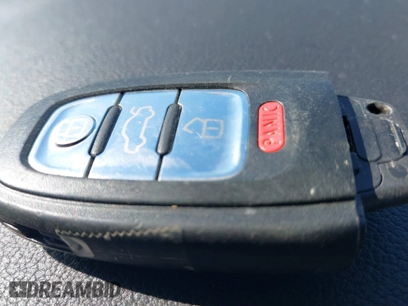 2014 Audi S5 Premium Plus z VIN WAUCGAFH4EN001316, wystawiony jako IAAI lot #41425673 z przebiegiem 97 089 mil mil oraz . Historia ofert i sprzedaży dostępna na DreamBid. Obrazek 11.