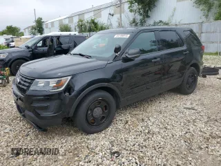 2017 Ford Police Interceptor Utility z VIN 1FM5K8AR2HGD13920, wystawiony jako Copart lot #64195915 z przebiegiem 164 141 mil mil oraz Czysty tytuł • Clean title. Historia ofert i sprzedaży dostępna na DreamBid. Obrazek 1.