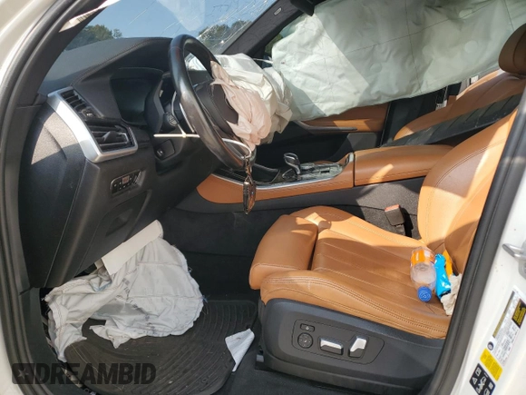 2021 BMW X5 xDrive40i with VIN 5UXCR6C00M9E75622, listed as a Copart auction lot 58568005 with Not provided miles and Salvage title. Bid and sale history available at DreamBid. Image 7.