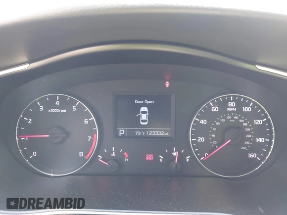 2016 Kia Cadenza Premium with VIN KNALN4D75G5218796, listed as a IAAI auction lot 42151269 with 123,332 mi miles. Bid and sale history available at carsss.com. Image 7.