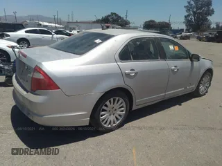 2010 Ford Fusion Hybrid с VIN 3FADP0L37AR132960, выставлен на аукционе IAAI как лот 30243926 с пробегом Не указан миль и . История ставок и продаж доступна на DreamBid. Изображение 4.