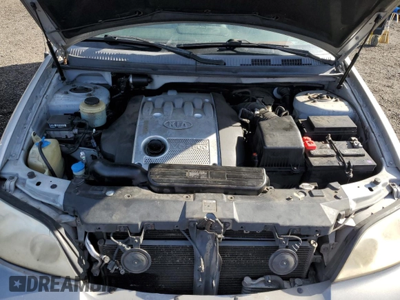 2004 Kia Sedona LX with VIN KNDUP131646582289, listed as a Copart auction lot 47321625 with 207,453 mi miles and Salvage Title. Bid and sale history available at carsss.com. Image 12.