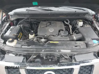 2014 Nissan Armada SL z VIN 5N1BA0NC8EN601509, wystawiony jako IAAI lot #42420782 z przebiegiem 131 717 mil mil oraz . Historia ofert i sprzedaży dostępna na DreamBid. Obrazek 10.