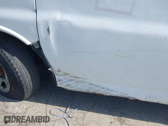2006 Chevrolet Express Cargo Van with VIN 1GCFG15X861106359, listed as a IAAI auction lot 41847444 with 240,417 mi miles. Bid and sale history available at carsss.com. Image 6.