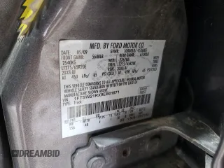 2009 Ford F-250 XL z VIN 1FTSW21RX9EB01871, wystawiony jako Copart lot #65187565 z przebiegiem 264 331 mil mil oraz Czysty tytuł • Clean title. Historia ofert i sprzedaży dostępna na DreamBid. Obrazek 12.