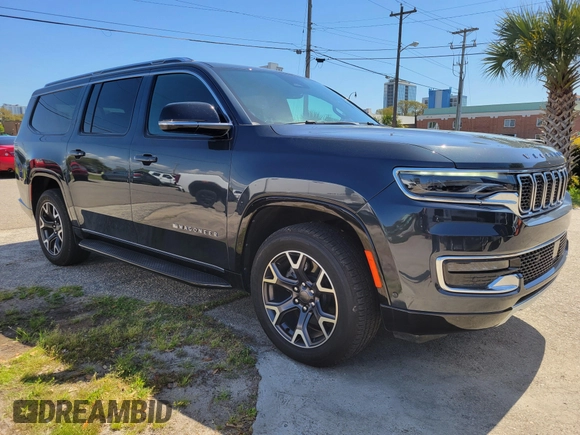 2024 Jeep Wagoneer Series III with VIN 1C4SJSDP8RS169144, listed as a IAAI auction lot 42025902 with 11,797 mi miles and . Bid and sale history available at DreamBid. Image 2.
