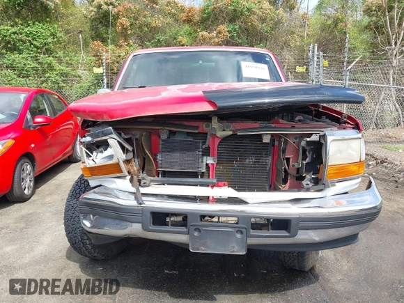 1996 Ford F-150 with VIN 1FTEF14H3TLA99183, listed as a IAAI auction lot 41958926 with 223,150 mi miles. Bid and sale history available at carsss.com. Image 12.