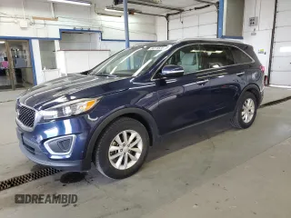 2017 Kia Sorento LX z VIN 5XYPG4A51HG234293, wystawiony jako Copart lot #56370525 z przebiegiem 150 636 mil mil oraz Czysty tytuł • Clean title. Historia ofert i sprzedaży dostępna na DreamBid. Obrazek 1.