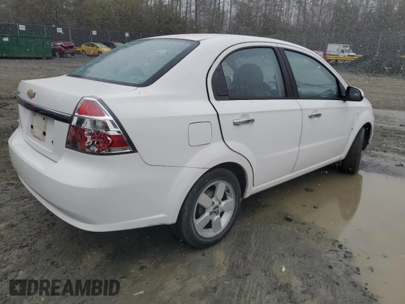 2008 Chevrolet Aveo LT z VIN KL1TG56608B263677, wystawiony jako Copart lot #44495655 z przebiegiem 131 918 mil mil oraz Szkoda całkowita • Salvage title. Historia ofert i sprzedaży dostępna na DreamBid. Obrazek 3.